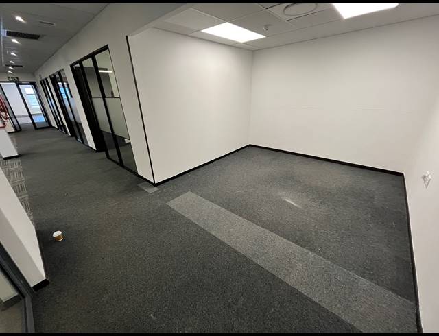 374M² OFFICE TO LET IN MILNERTON CENTRAL